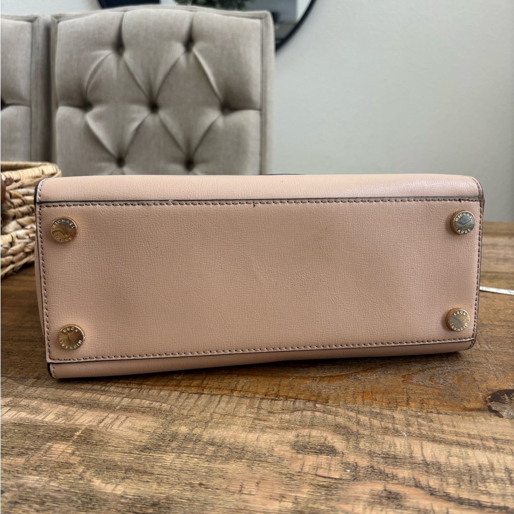 Michael Kors Tan Leather Handbag - Picture 15 of 17